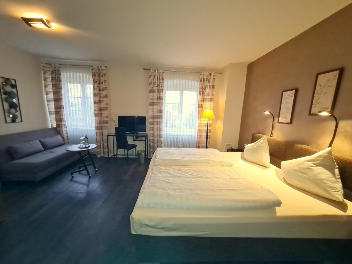 Hotel Am Schloss Alzey Extérieur photo